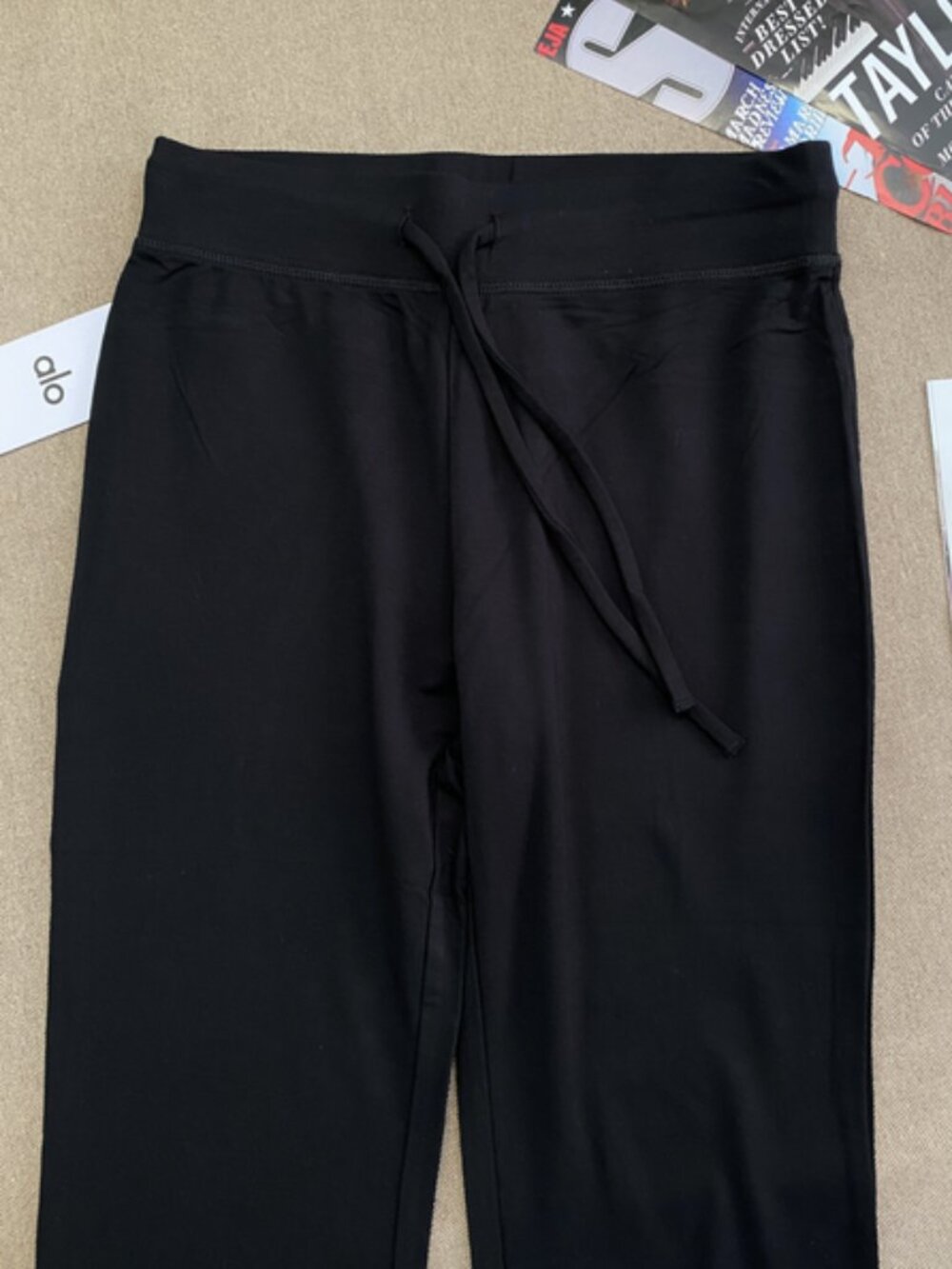 ALO Yoga Sway Bootcut Sweatpant NWT Athleisure Flare|S & M Only💖Limited Stock - Picture 4 of 7